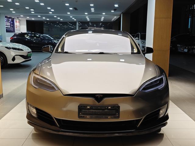 Tesla Model S 2014 Version P85