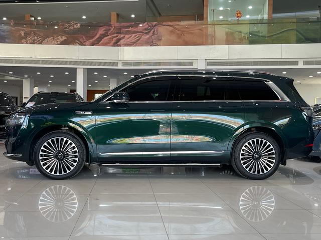 Certificated Pre-Owned Wenjie M9 2024 Extended Range Max Six-Seater Edition -u21763066