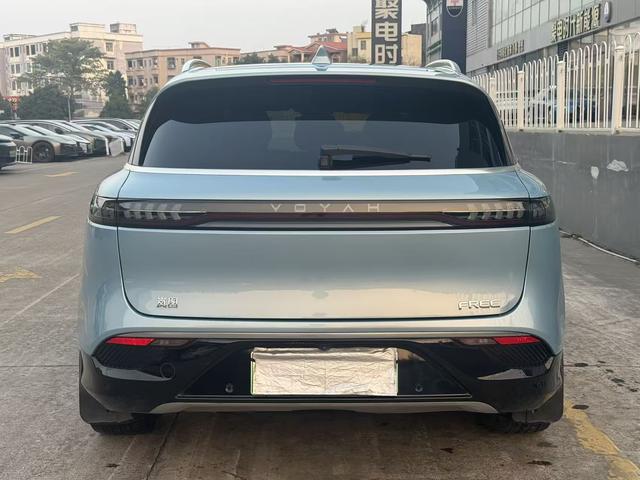 Pre-Owned Voyah FREE 2021 Model 4WD Standard Extended-Range Exclusive Luxury Package