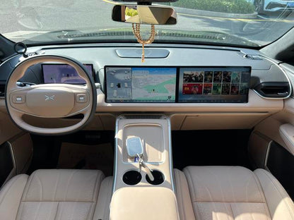 Certificated Pre-Owned XPENG G9 2025 625 Long Range Max-u22075894