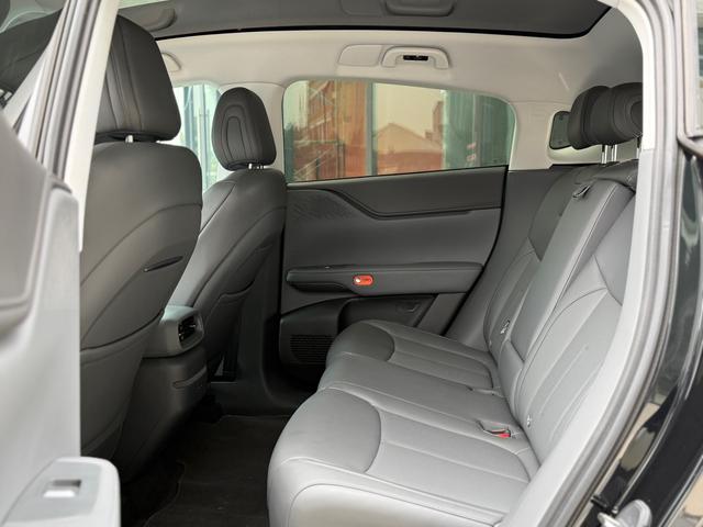 Certificated Pre-Owned XPENG G6 2025 625 Long-Range Max Technology Edition-u22152835