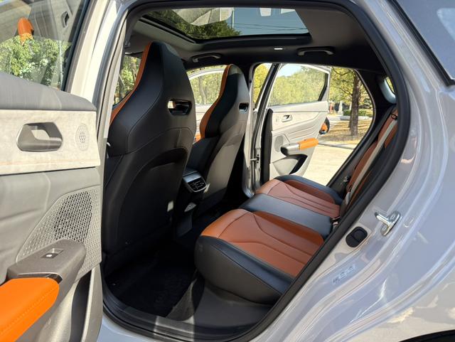 Certificated Pre-Owned Changan UNI-V 2025 Third Generation 2.0T Dynamic Edition - u22414750