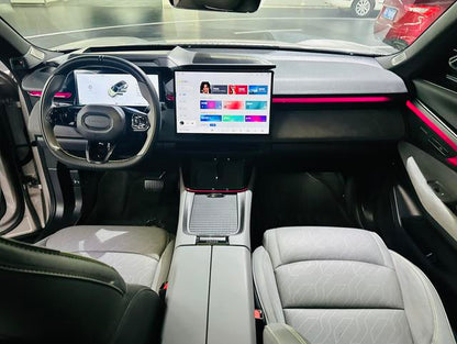 Certificated Pre-Owned Lynk & Co 08 EM-P 2023 120 Long Range Halo -u22575889