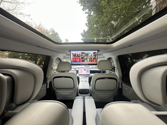 جهاز XPENG X9 2024 702 فائق المدى الاحترافي معتمد ومستعمل