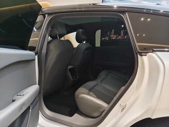 سيارة XPENG P7+ 2024 ذات المدى الطويل Maxu21976268 مستعملة معتمدة